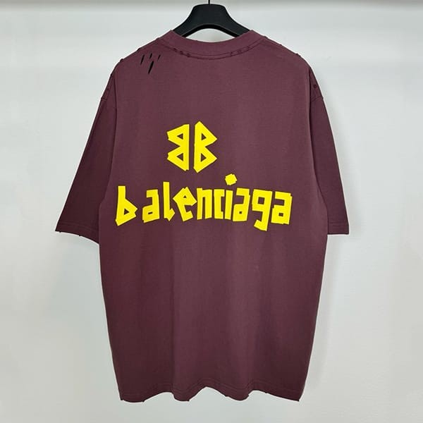 売上総額１位！バレンシアガ n級品 TAPE TYPEロゴ 半袖 Tシャツ baz63564